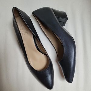 Naturalizer Carmen Black Leather Pumps